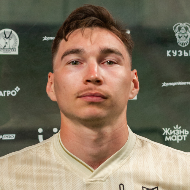 Максим Иванов